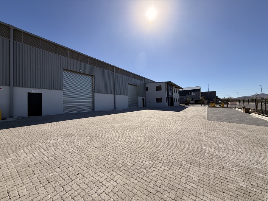 To Let Commercial Property for Rent in Rivergate Western Cape